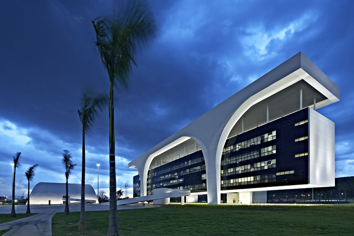 Administrativní komplex budov Tancredo Neves, Belo Horizonte, Brazílie