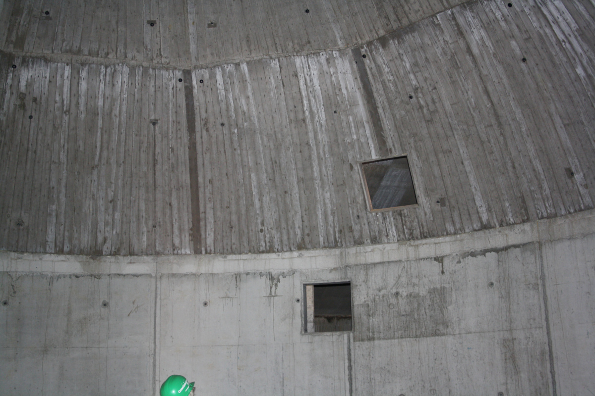 Pohledový beton Easycrete – pohled z vnitřní části velké kopule