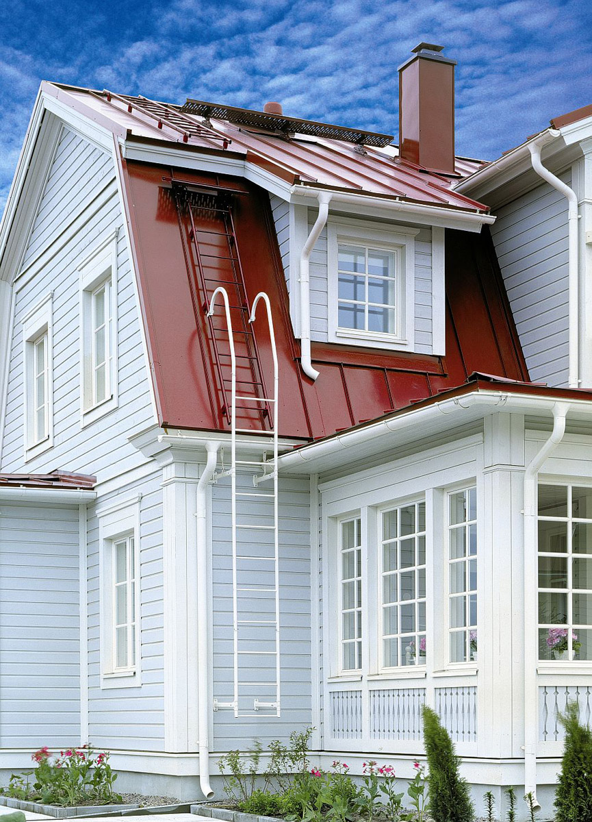 Bezpečnostní prvky jsou přirozenou součástí střech skandinávských domů