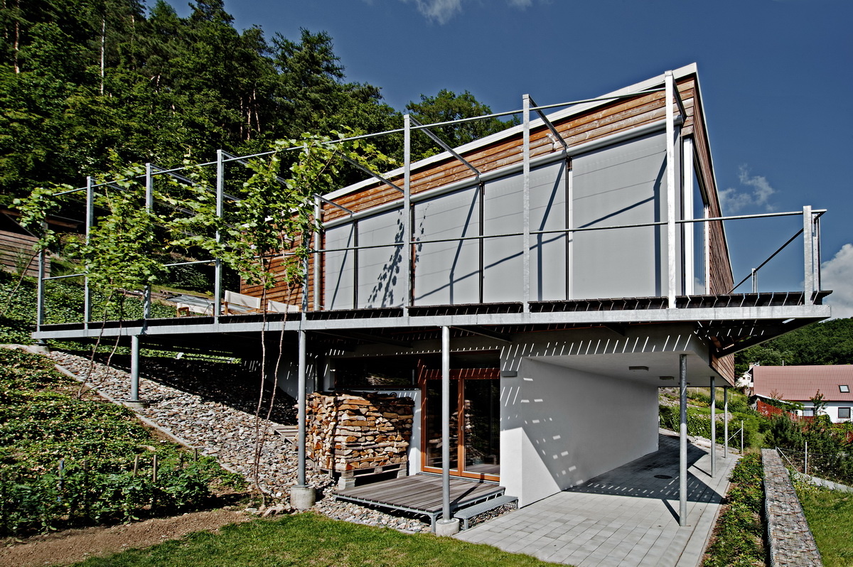 Šetrné bydlení u lesa ve městě (Hana Urbášková, Brno)