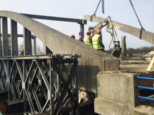 Místo rekonstrukce přišla demolice – most měl celkově poškozenou statiku