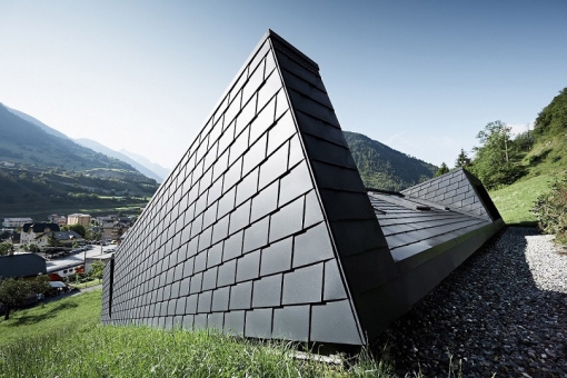 Rodinný dům ve Švýcarských Alpách s výrobky firmy PREFA Aluminiumprodukte