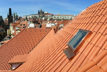 Střešní okno Solara KLASIK – historizující střešní okno, replika původních kominických výlezů