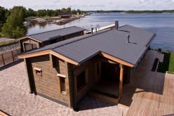 Rekreační dům u finského fjordu se střechou Rukki Classic