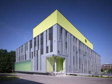 Nejvýkonnější superpočítačové centrum v ČR má fasádu z titanzinku Rheinzink