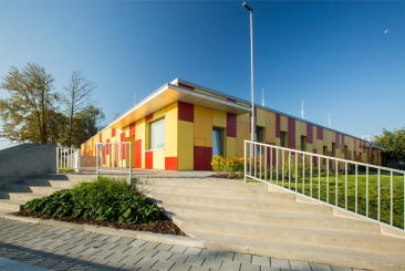 KMB Sendwix byl použit pro mateřskou školu v Nové Bělé