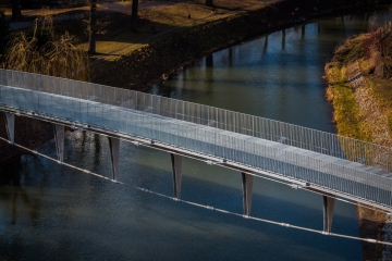 Komenského most v Jaroměři, lávka pro pěší a cyklisty