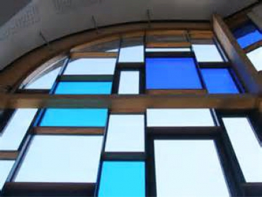 Obr. 8: Zabudované okenní rámy s velkými okny