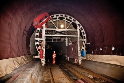 Drenážní fólie DELTA®-AT 800/1200 firmy Dörken použitá v Gotthardském tunelu