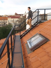 Obr. 8: Výstupové střešní okno Solara KLASIK na Vršovickém zámečku
