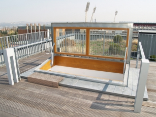 Výklopné střešní dveře Solara pro výstup na plochou střechu