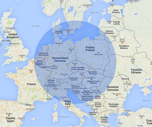 Mapa Evropy s vyznačeným rádiem 500 mil (806 km) ze středu Prahy