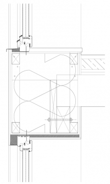 Obr. 7: Detail z obr. 5, konstrukce „překladu“ nad oknem pod stropem 1. NP vytvořeného spojením široké fošny, věnce a stropních trámů