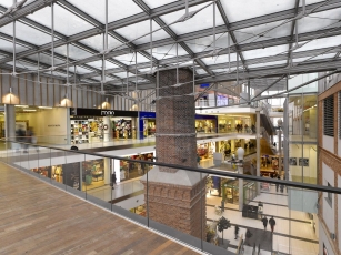 Společenské centrum Breda & Weinstein (Šafer Hájek architekti, 2012)