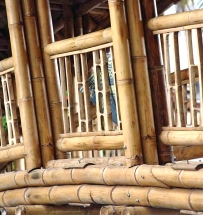 Obr. 13: Detail zábradlí z bambusových „prkének“