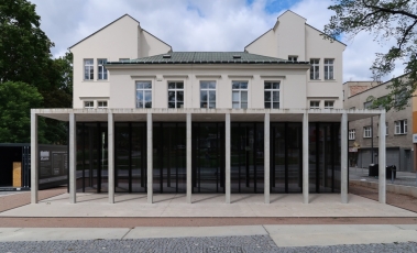 Přístavba k bývalé škole ve Zlíně (mudrik architects)