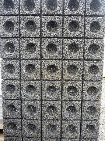 Obr. 6–9: Povrchové úpravy protihlukových stěn s využitím gumového granulátu