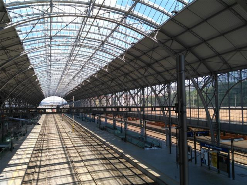 Rekonstrukce zastřešení haly železniční stanice Praha Hlavní nádraží 