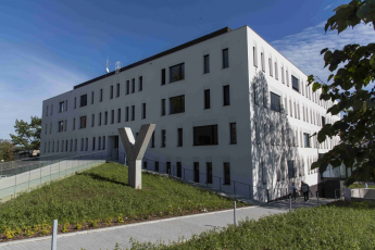 Budova nové II. Interní kliniky Fakultní nemocnice Olomouc
