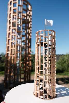 Studenti architektury vytvořili pro Libčice „iniciační bod“ – stožár s výhledem