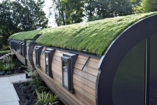 Velká Británie. Green Unit jsou ekologické modulové stavby se zvýšenou energetickou úsporností. V modulech byla využita super energeticky úsporná střešní okna FAKRO FTP-V U5 se součinitelem prostupu tepla Uw = 0,97 W/m².K.