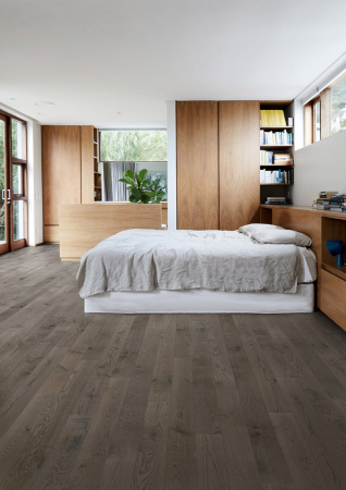 Nová kolekce dřevěných podlah Kährs Canvas – dekor dub carbon