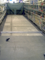 Obr. 4: Odstranění povrchově zdegradované vrstvy na povrchu podlahy frézováním