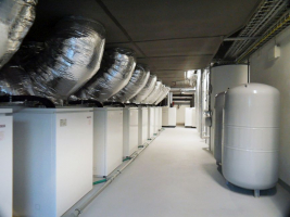 Technické zázemí chladicí a topné soustavy s rekuperací (foto: Viega)