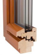 Dřevěná okna s originální dřevěnou okapnicí (zdroj: PKS okna)