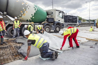 Využití UHPC betonu při opravě Barrandovského mostu