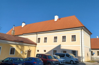Fara v Soběslavi má novou střechu