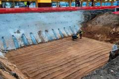 Hlubinné založení pro mosty autobusového terminálu – konstrukce spodní stavby severního mostu vyžaduje velké stavební zásahy v prostoru stanice (foto: Hochtief CZ)