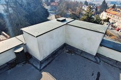 Původní ukončení pochozí vrstvy na horní terase s kruhovým prostupem