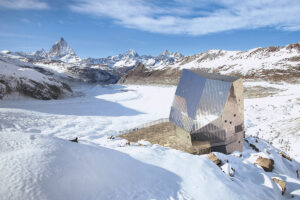 Monte-Rosa-Hütte – horská chata s provozem řízeným automaticky podle počasí