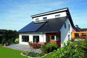 Akční nabídka prodloužené 12leté záruky fotovoltaické instalace Schüco