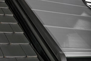 Doplňky Roto pro zastínění střešních oken