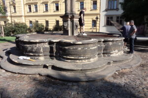 Sanace kašny na pražském Karlově náměstí