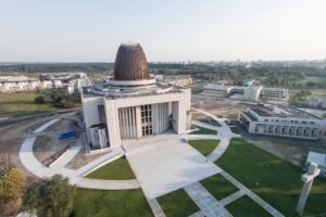 Varšava má nový monumentální chrám