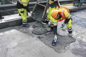 Materiály PCI pro sanace vodorovných betonových ploch a osazování stavebních prvků v dopravních stavbách dle ČSN EN 1504