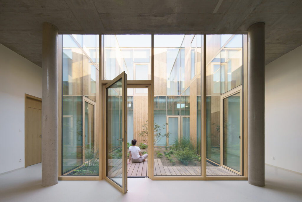 MATERIÁLY PRO STAVBU