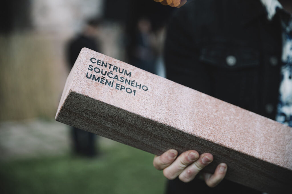 MATERIÁLY PRO STAVBU