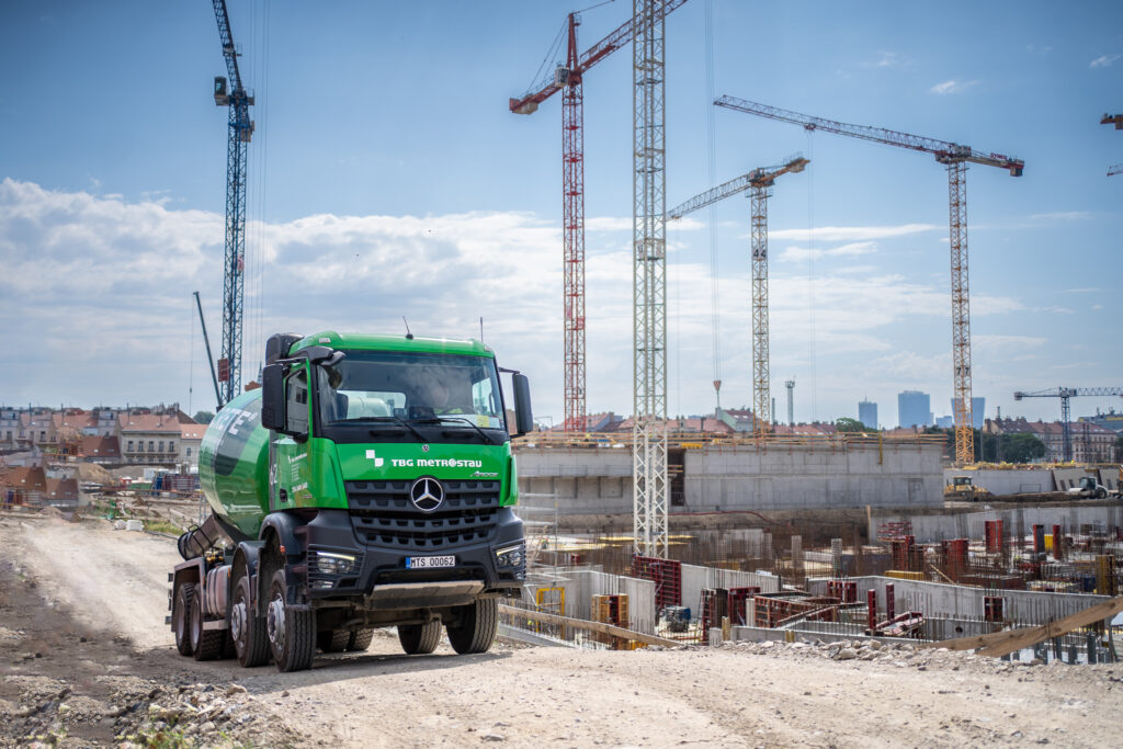 MATERIÁLY PRO STAVBU