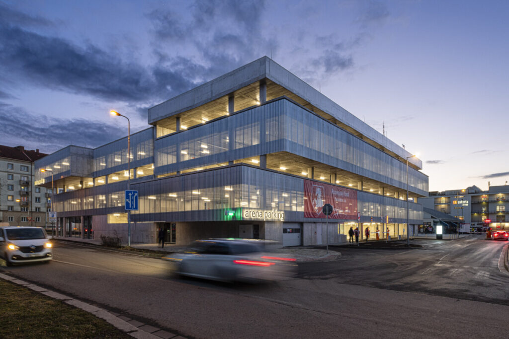 MATERIÁLY PRO STAVBU