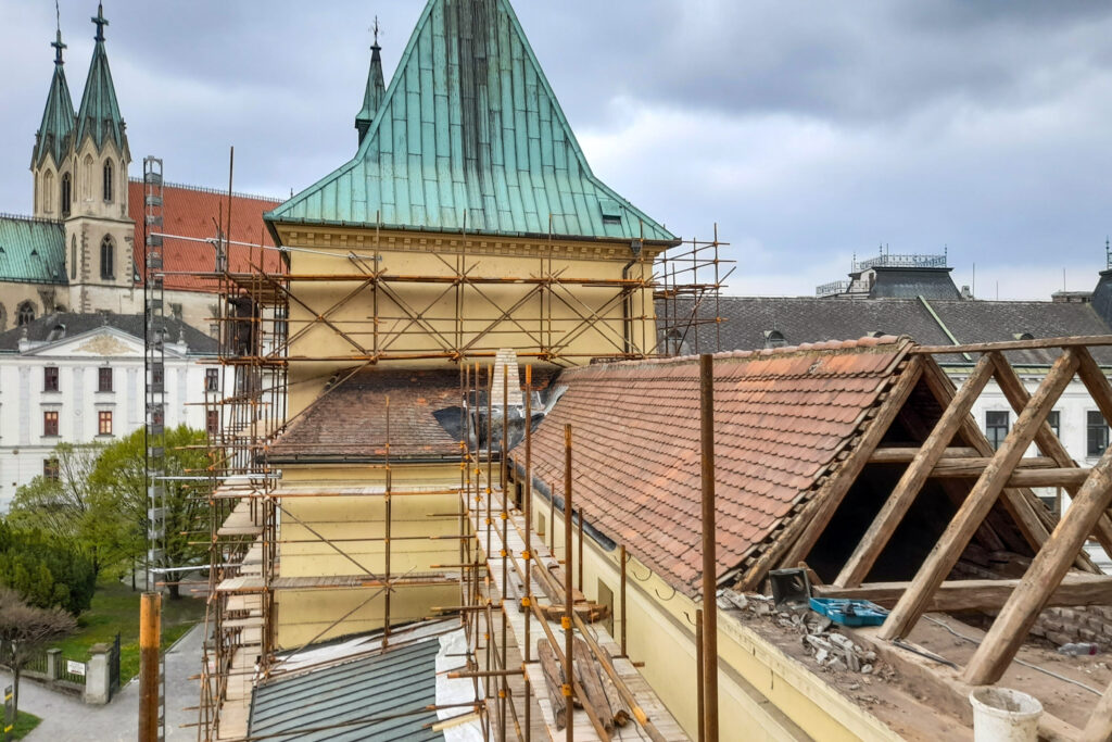 MATERIÁLY PRO STAVBU