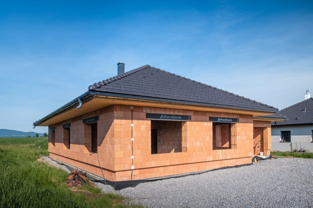 MATERIÁLY PRO STAVBU