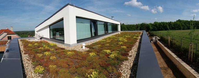 2. místo: Extenzivní zelená střecha v Hostěnicích