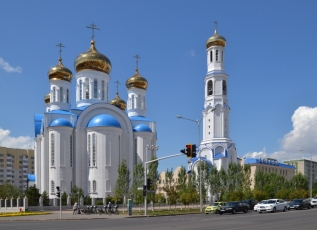 Uspenský katedrální chrám, Astana