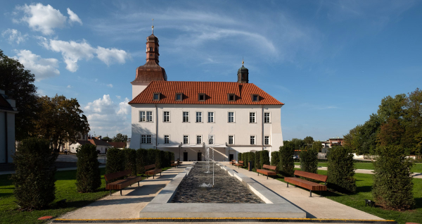 Chateau Clara Futura, Dolní Břežany