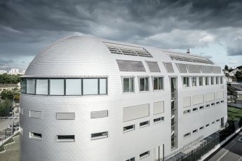 Hliníková střecha a fasáda nového Technologického centra v Paříži